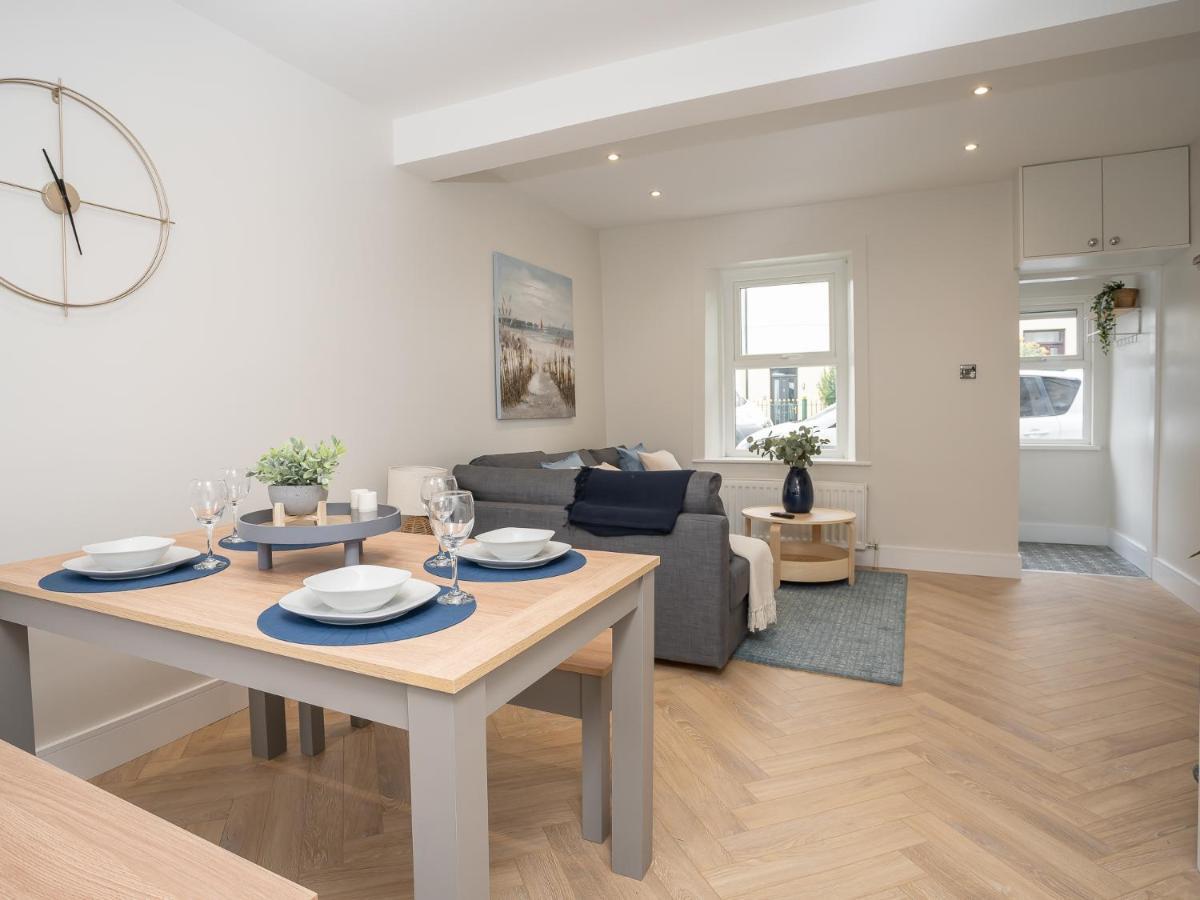 The Views Townhouse Villa Newcastle  Buitenkant foto